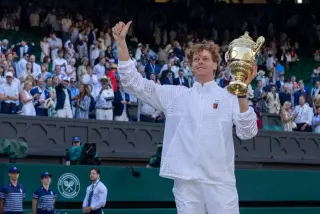 Sinner Defends Wimbledon Crown as Jamie Murray Praises His Relentless Consistency