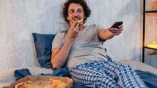 Study: Social Presence Lowers Blood Sugar Spikes and Improves Metabolic Efficiency
