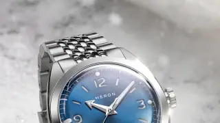 Héron Launches $630 Continental Watch with 1950s Omega Railmaster Aesthetic