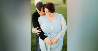 Couple fights to save mother and unborn daughter amid rare lung disease