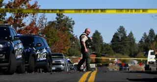 Bend, Oregon school shooting kills 4; Fed chief signals possible rate hike
