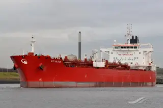 Houthi Missile Strike Hits Saudi-Flagged Tanker in the Red Sea