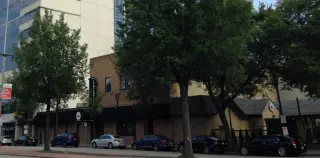 Milwaukee’s Lowcountry Seafood Closes Amid Water Street Turnover