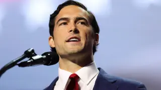 Gill reframes land acknowledgments with a patriotic pitch at Dallas GOP gathering