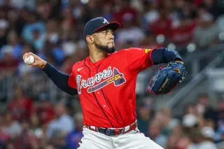 Braves Put Suarez on IL, Promote Waldrep to Bolster Bullpen