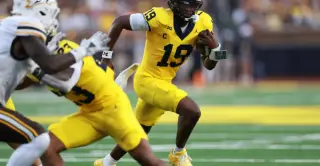 Bold Michigan-Oklahoma Preview: QB Woes, Potential Starter Shakeup, and a 30-10 Sooner Win
