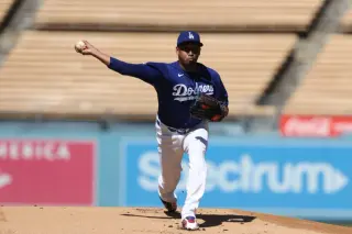 Diaz’s Postseason Spot in Doubt as Dodgers Monitor Rehab