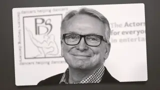 Bob Mackie, Couture Legend Behind Cher and Carol Burnett, Dies at 87