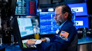 Nasdaq-100 posts one of its most bullish days in a decade as call bets surge