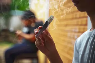 New Cochrane Review Finds Vapes Outperform Patches for Quitting Smoking