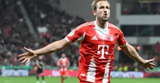 Kompany’s Bayern clinch Pokal final as Musiala shines