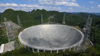 FAST Telescope Uncovers Why Star Formation Slows Despite Abundant Hydrogen