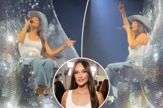 Kacey Musgraves Takes Center Stage on Giant Disco Balls in Cheeky Tour Opener