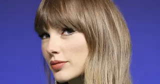 Taylor Swift Breaks VMA Record with 32 Awards and New Video Premiere