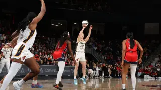 Clark's late heroics lift Fever past Mystics in clutch win