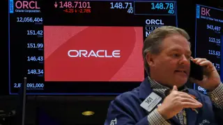 Oracle's Force Majeure Notice Highlights Tension Between AI Growth and Debt Risks