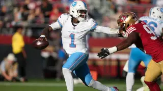 Week 1 Preseason Sparks: Ward Under Pressure, Stribling Emerges, Mendoza Won’t Be Quick to Start