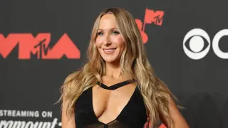 Nikki Glaser Explains Why She Encourages Her Boyfriend to Date Other Women