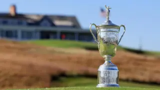 Record $22.5M U.S. Open purse lifts stakes as Clark leads into Sunday