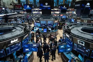 AI financing fears trigger tech selloff as oil spikes to $110