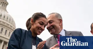 Ocasio-Cortez Weighs 2028 Presidential Bid and Schumer Challenge After Midterms