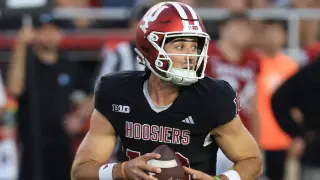 Hoover Answers Facemask Hit With TD in Indiana Debut vs North Texas