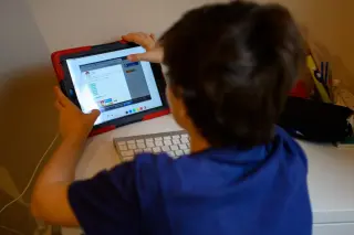 Massive Global Study Links High Screen Time to Lower Grades and Mental Health Issues in Children