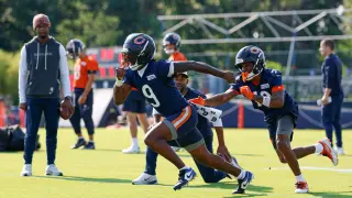 Luther Burden injures groin during Bears camp; Walker stays confident