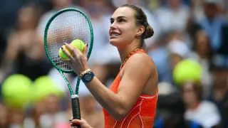 Sabalenka halts US Open match over overpowering weed odor