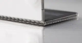 Apple Confirms 'Small Number' of iPhone Duos Suffering Inner Display Failures