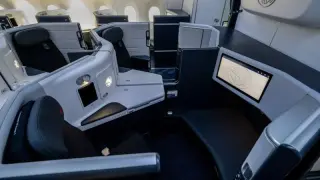 Luxury airplane cabins stall on safety red tape, delaying premium-seat rollouts