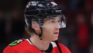 Kane's Chicago homecoming: Blackhawks ink two-year deal