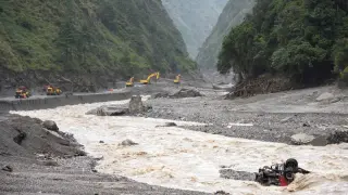 Nepal-China floods push death toll past 600 as rescue efforts intensify