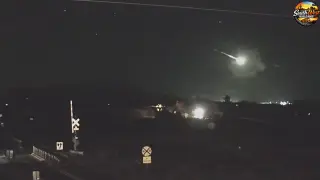 Green Fireball Streaks Over Arizona, Fragmenting Near Tonto National Forest