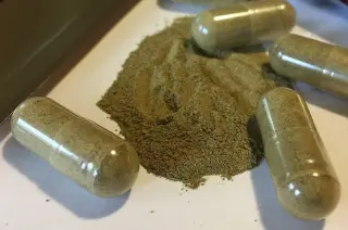 Kratom and 7-OH: The Gas Station Opioid Crisis