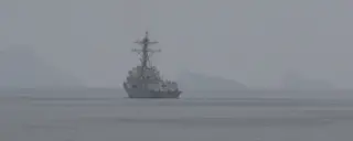 U.S. Destroyers Open a Mine-Cleared Route Through Hormuz for Merchant Traffic