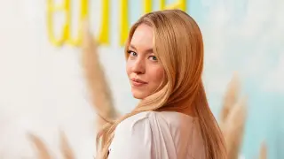 Sydney Sweeney Breaks Down Cassie’s Finale, Fame, and the OnlyFans Moment Behind Euphoria’s Ending