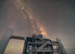 AI unveils the Milky Way in a first-ever neutrino image