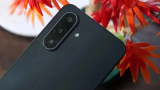 Budget Smartphone Prices Surge as RAM Shortage Hits Samsung and Google