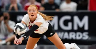 No. 1 Nebraska Sweeps UNLV in Players Era Showcase Opener