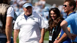 Belichick says his girlfriend didn’t run UNC—she only helped coordinate his schedule