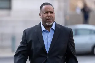 Former NBA guard Damon Jones to plead guilty in gambling sweep
