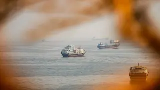 US Expands Strikes Inside Iran Amid Strait of Hormuz Tensions