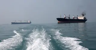 Gulf Oil Flows Rebound to Pre-War Levels Amid Rising Tanker Attacks