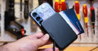 OhSnap Wallet 2 Uses Lever Mechanism and Modular Design for Phone-Attached Card Storage