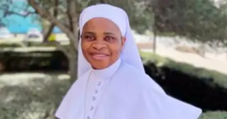 Texas nun detained by ICE on way to Mass is released after lawmakers intervene