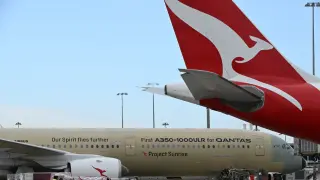 49ers Arrive in Melbourne for Historic NFL Opener Against Rams