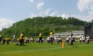 Steelers Seek First Road Win Against Struggling Buccaneers