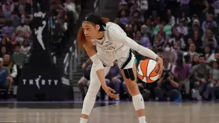 Carter Waived by Aces, Casting Doubt on Her WNBA Future