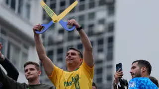 Flávio Bolsonaro’s $40bn fiscal plan faces structural hurdles ahead of October 25 runoff